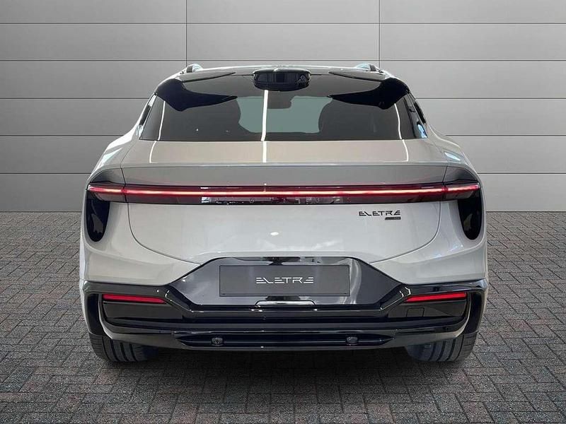 Nuova Lotus Eletre 450 kW (612 CV) 2026 Bianco zenit SUV