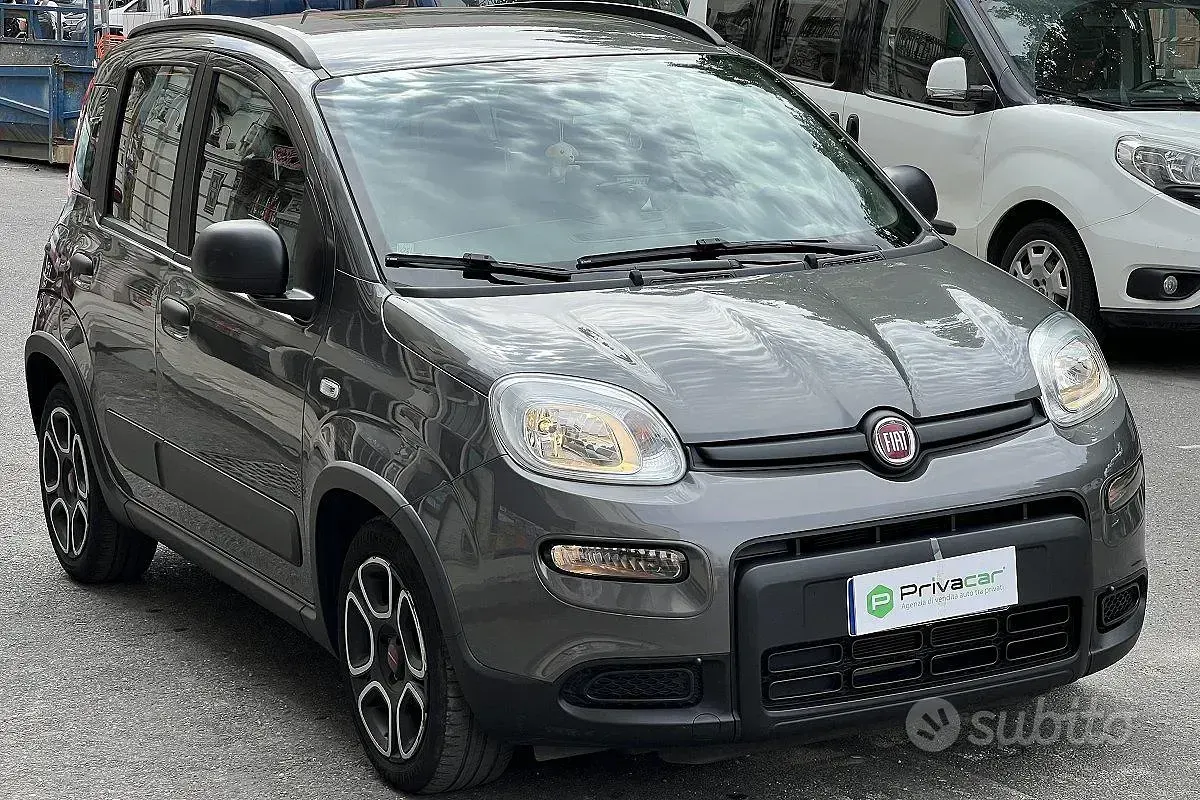 Usata Fiat Panda Cross Cross 70 CV (51 kW) 2022 Grigio Utilitaria