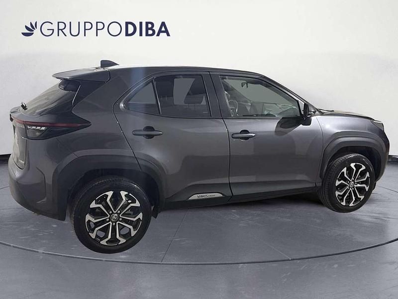 Usata Toyota Yaris Hybrid Trend 116 CV (85 kW) 2022 Grigio