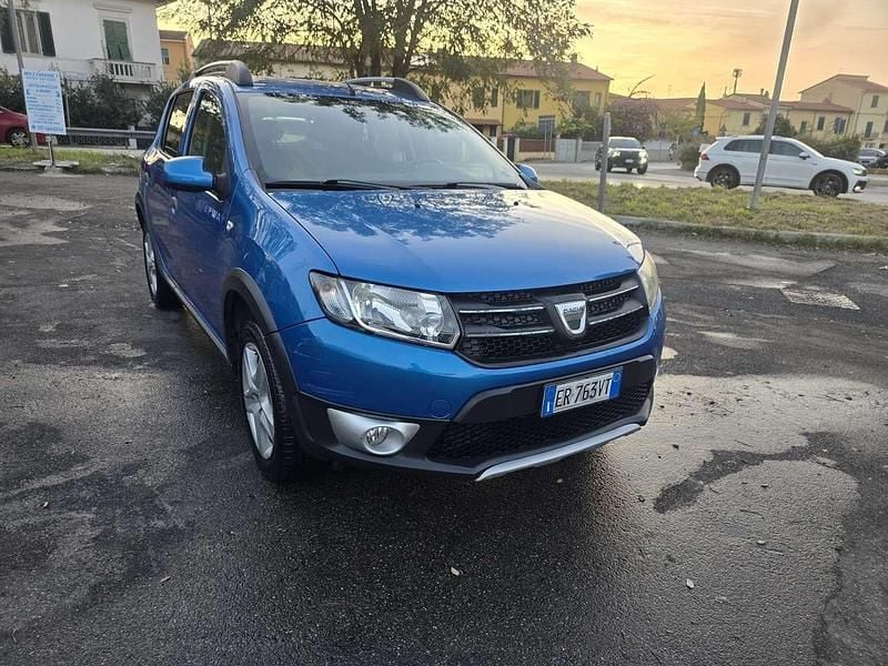 Other Usata 2013 Dacia Sandero Prestige Tre volumi | 4900 € (Ottimo prezzo) - Immagine 1/4