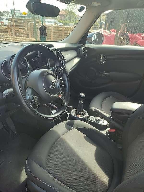 Usata Mini Cooper D Business 116 CV (85 kW) 2017 Rosso Utilitaria