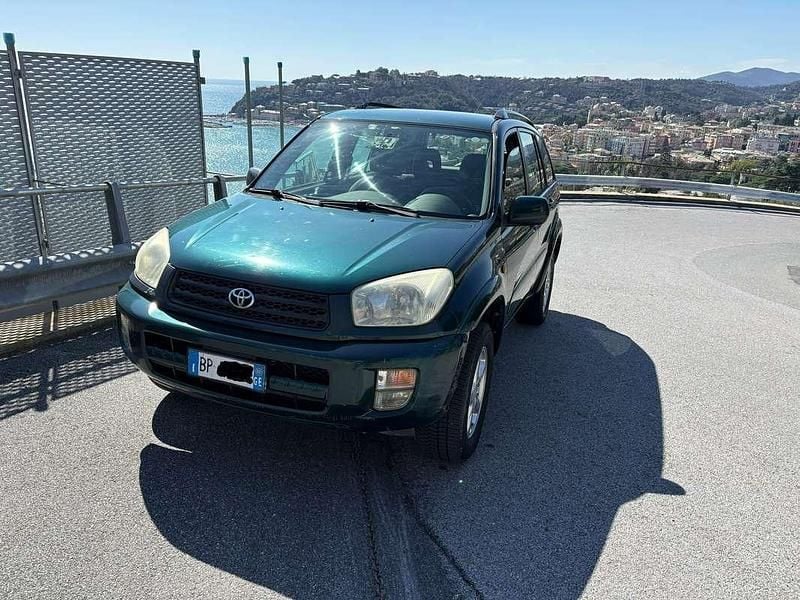 Usata Toyota RAV4 Sol 150 CV (110 kW) 2000 Verde SUV