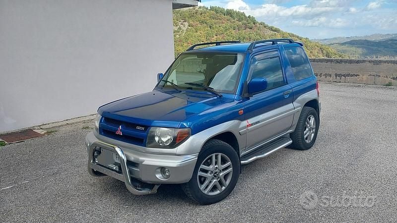 Usata Mitsubishi Pajero Comfort Edition 120 CV (88 kW) 2000 Blu SUV