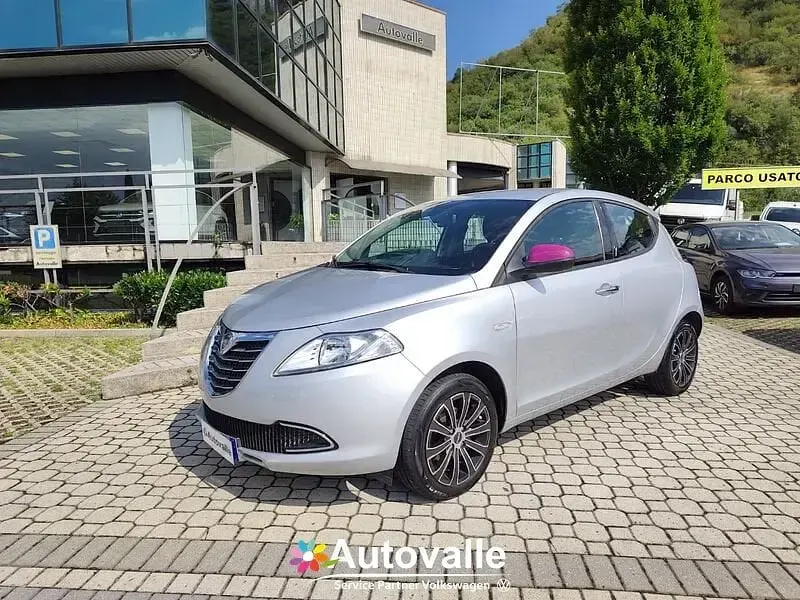Usata Lancia Ypsilon Silver 69 CV (50 kW) 2013 Utilitaria
