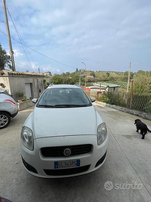 Usata Fiat Croma Dynamic 120 CV (88 kW) 2010 Bianco Station wagon