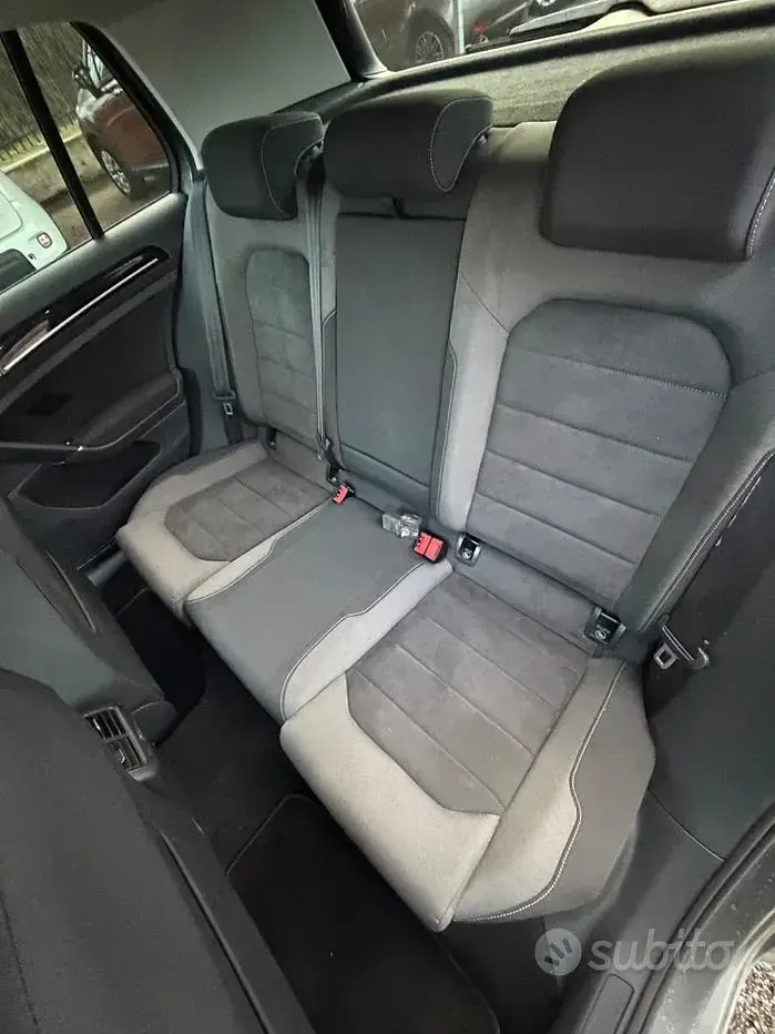 Usata VW Golf VII Business 116 CV (85 kW) 2019 Grigio Berlina