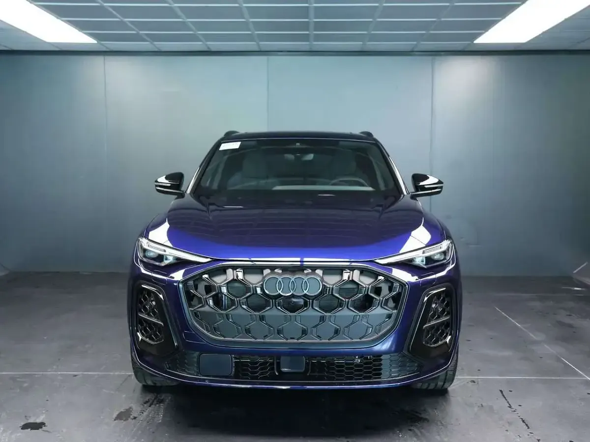 Nuova Audi Q5 S-Line 204 CV (150 kW) 2026 Blu/azzurro SUV