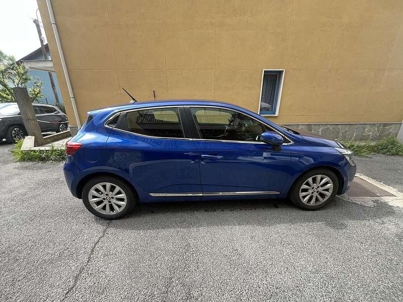 Usado Renault Clio V 90 HP (66 kW) 2021 Sedan