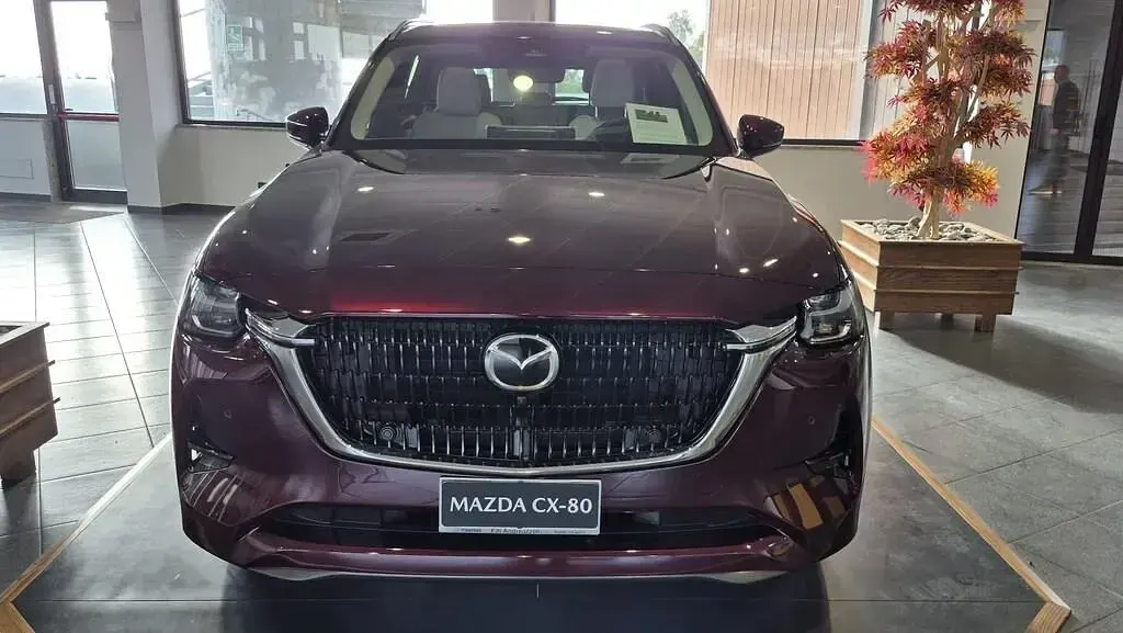 Usata Mazda CX-80 249 CV (183 kW) 2024 Artisan red SUV