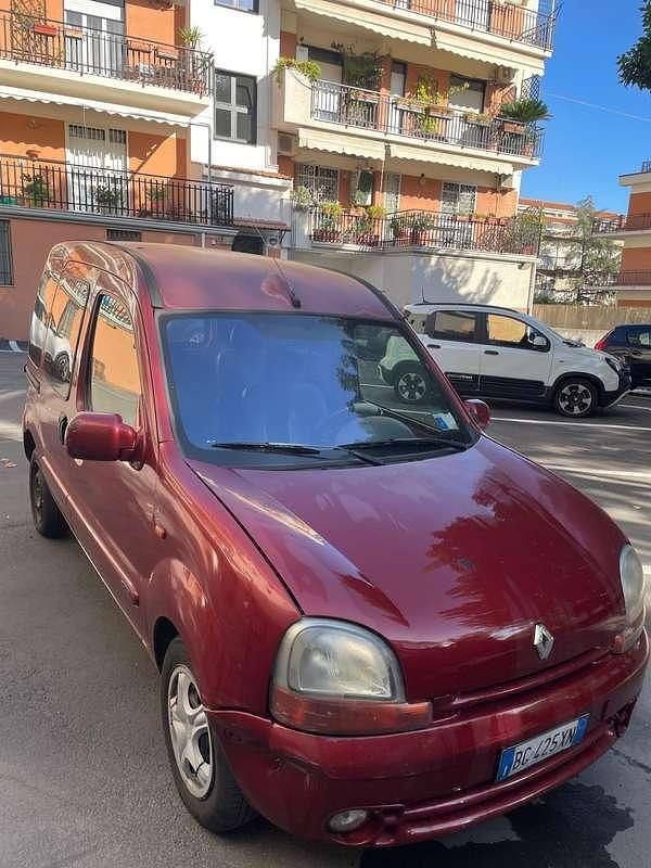 Usata 2000 Renault Kangoo Monovolume | 3500 € - Immagine 1/4