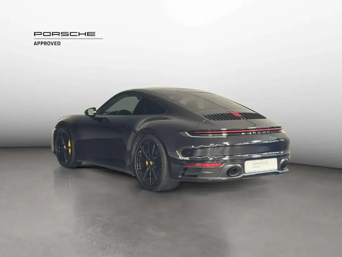 Usata Porsche 911 Carrera 4 385 CV (283 kW) 2021 Nero jet Coupé