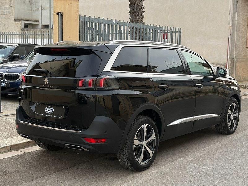 Usata Peugeot 5008 GTi 131 CV (96 kW) 2023 Marrone SUV