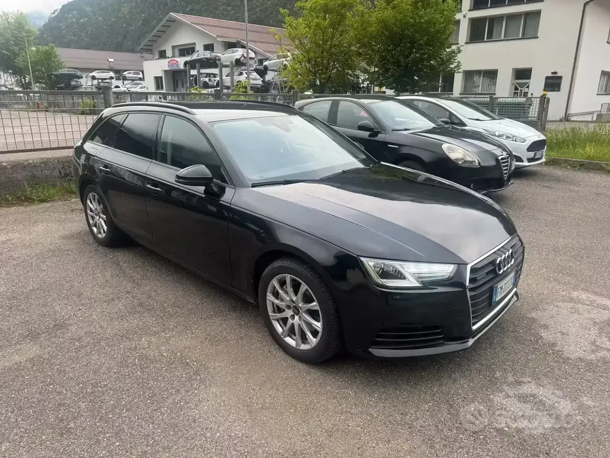 Occasion Audi A4 190 PK (139 kW) 2018 Zwart Stationwagen