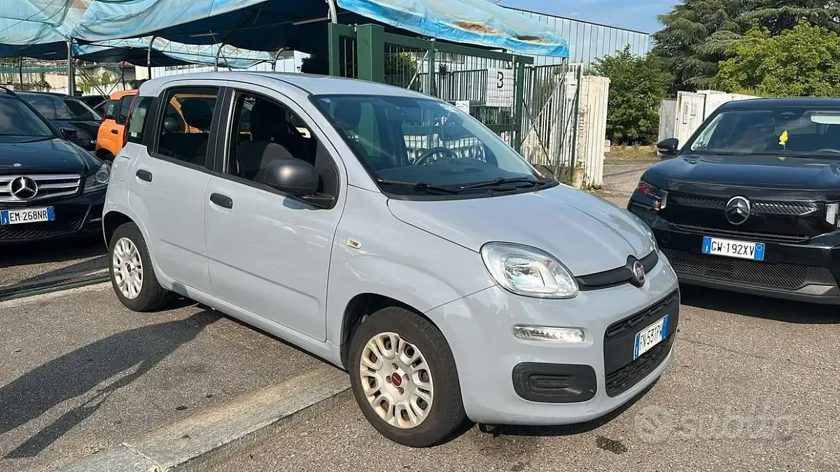 Usata Fiat Panda Lounge 69 CV (50 kW) 2018 Grigio Utilitaria