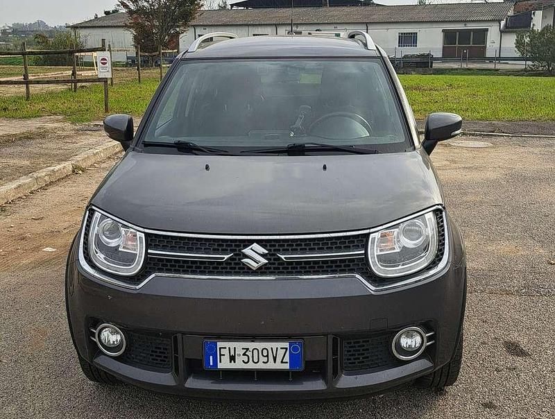 Usata Suzuki Ignis 90 CV (66 kW) 2019 Grigio Utilitaria