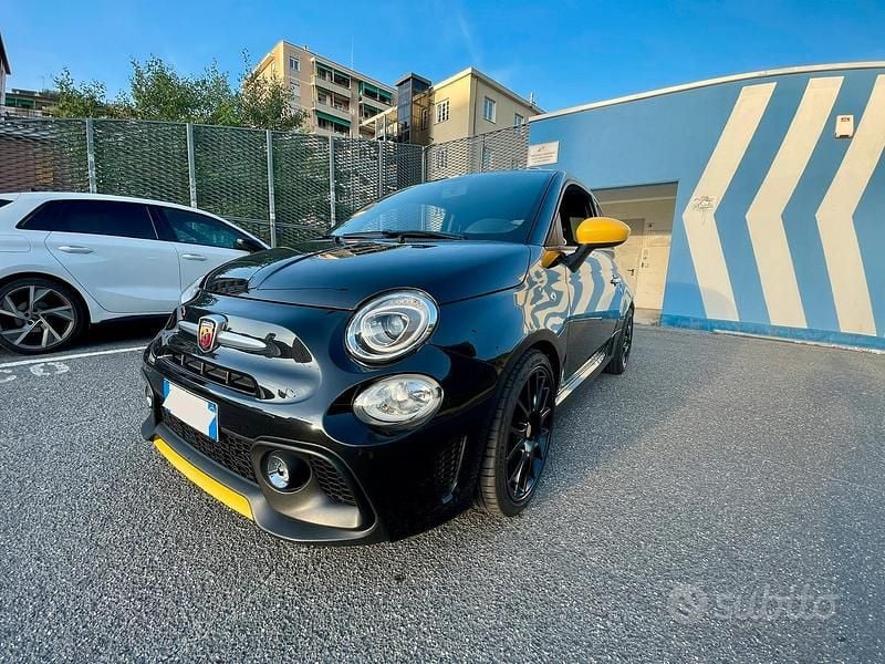 Usata Abarth 595 Pista 160 CV (117 kW) 2018 Nero Utilitaria