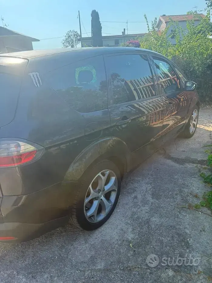 Usata Ford S-MAX S 140 CV (102 kW) 2008 Nero Monovolume
