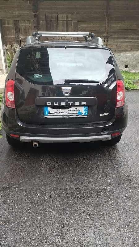 Usata Dacia Duster Ambiance 105 CV (77 kW) 2011 Nero Station wagon