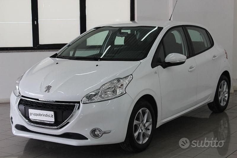 Usata Peugeot 208 Active 82 CV (60 kW) 2013 Bianco Utilitaria