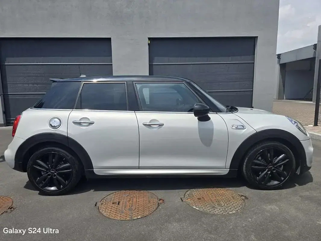Usata Mini Cooper SD Hype 170 CV (125 kW) 2016 Nero Utilitaria