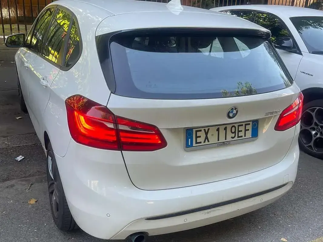Usata BMW 218 Active Tourer Sport Line 150 CV (110 kW) 2014 Bianco Monovolume