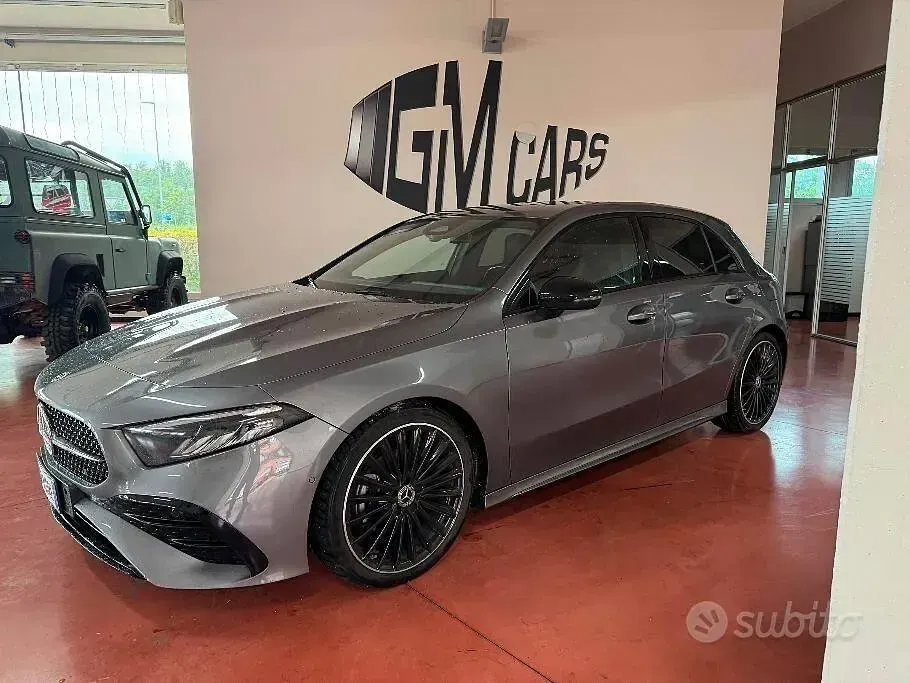 Usata Mercedes A180 AMG Line Premium 190 CV (139 kW) 2023 Grigio Berlina