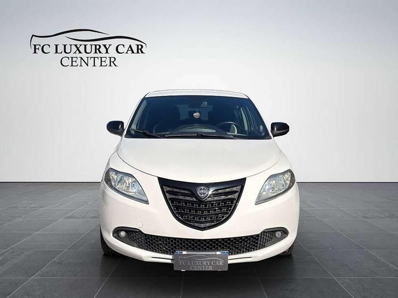 Usata Lancia Ypsilon S 95 CV (69 kW) 2015 Bianco Utilitaria
