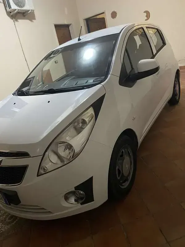 Usata Chevrolet Spark 68 CV (50 kW) 2012 Bianco Utilitaria