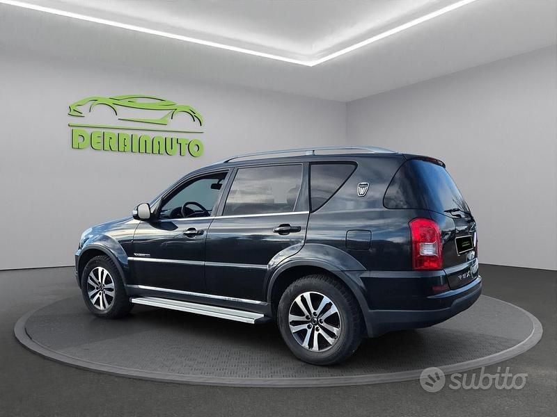 Usata Ssangyong (KGM) Rexton 154 CV (113 kW) 2015 Nero SUV