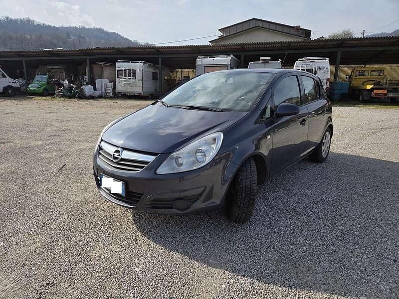 Używany Opel Corsa Enjoy 80 KM (58 kW) 2009 Czarny Hatchback
