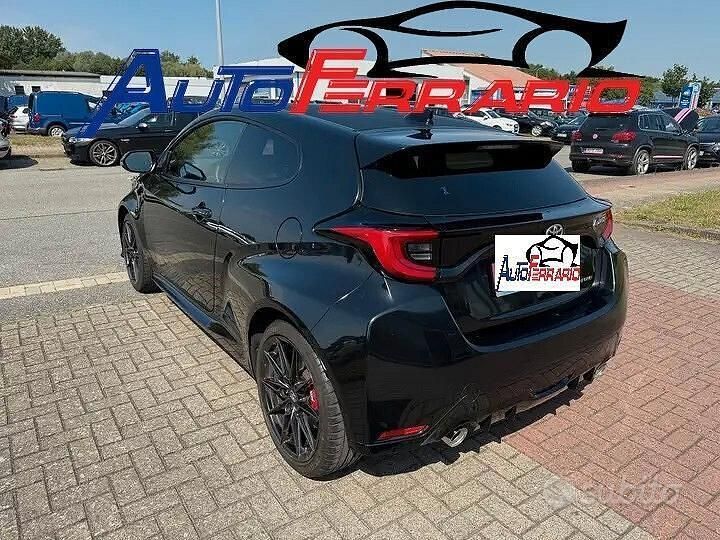 Usata Toyota Yaris 261 CV (191 kW) 2021 Nero Utilitaria