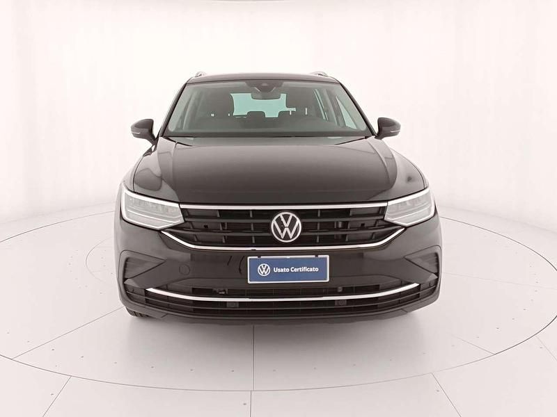 Usata VW Tiguan Life 150 CV (110 kW) 2023 Deep black perlato SUV