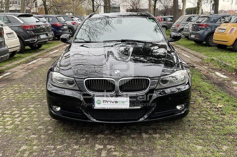 Usato 2012 BMW 318 2.0 Benzin 143 CV (10.900 €)