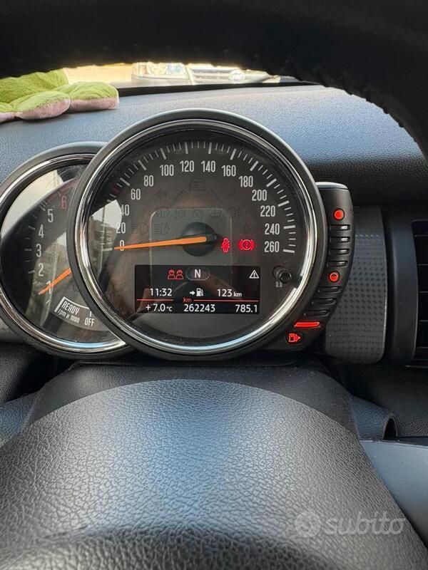 Usata Mini One D 95 CV (69 kW) 2018 Grigio Utilitaria