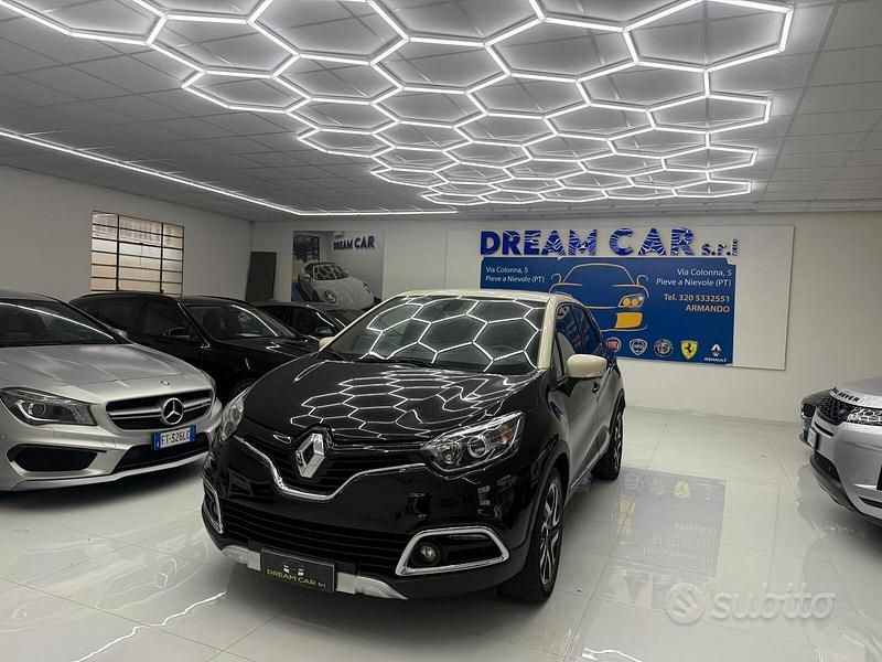 Usata Renault Captur Iconic 90 CV (66 kW) 2016 Nero SUV