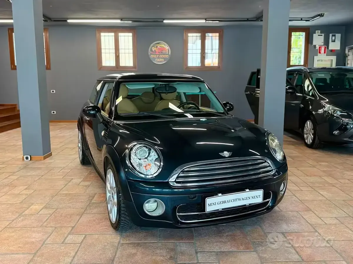 Usata Mini Cooper D 109 CV (80 kW) 2007 Nero Utilitaria