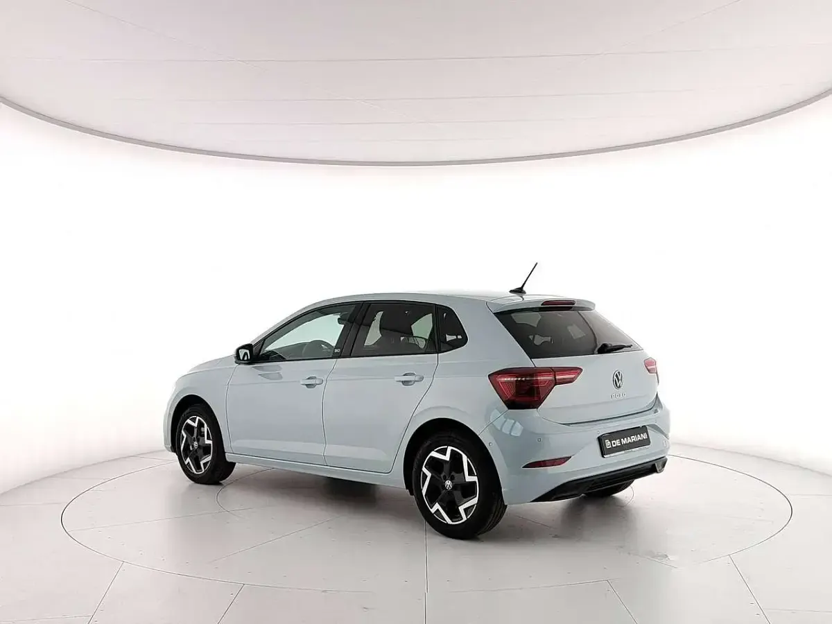 Nuova VW Polo Edition 95 CV (69 kW) 2026 Crystal ice blue metallizzato Utilitaria