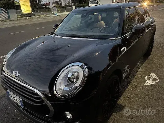 Usata Mini Clubman 150 CV (110 kW) 2018 Nero Station wagon