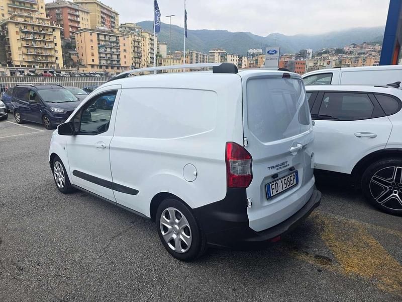 Usata Ford Transit Courier Trend 75 CV (55 kW) 2016 Bianco Furgone