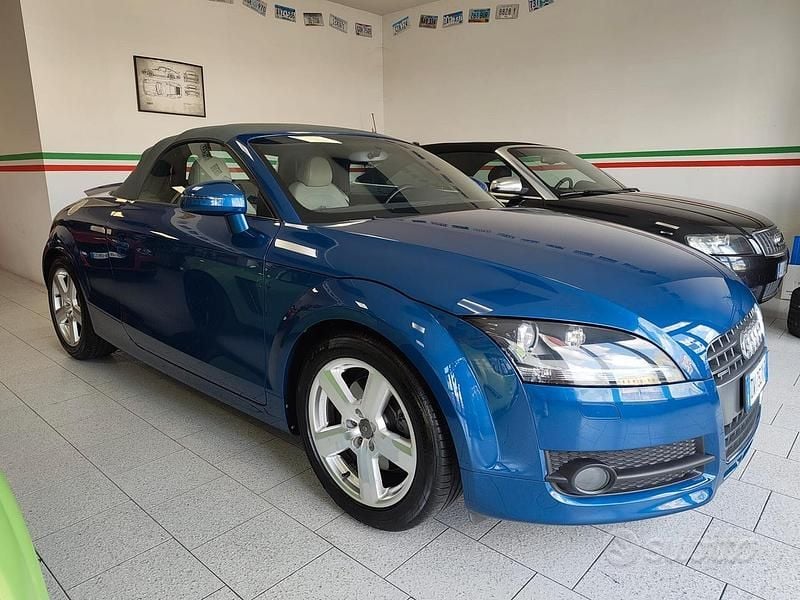 Usata Audi TT Roadster 170 CV (125 kW) 2008 Blu Cabrio