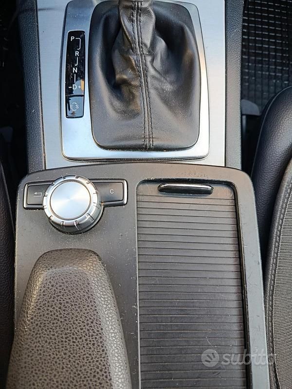 Usata Mercedes C220 Avantgarde 2012 Berlina