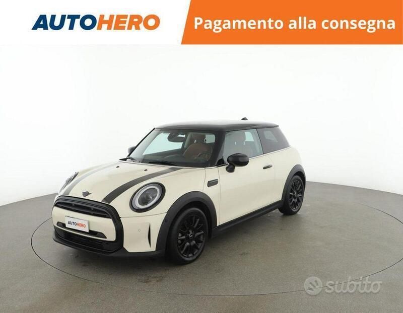 Bianco Usata 2022 Mini Cooper Essential Due volumi | 23.399 € (Buon prezzo) - Immagine 1/2