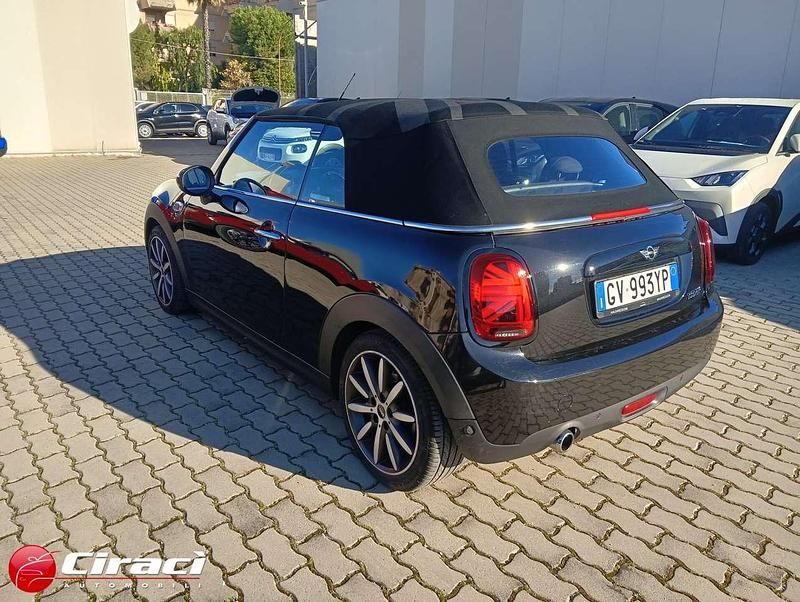 Usata Mini Cooper D Cabriolet 116 CV (85 kW) 2017 Nero Cabrio