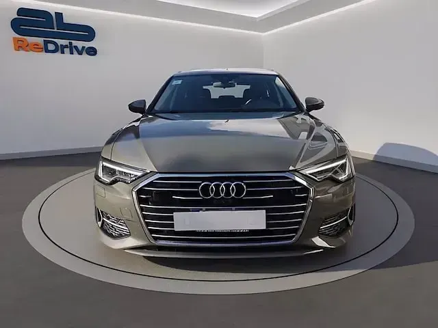 Usata Audi A6 Business 204 CV (150 kW) 2023 Grigio chronos metallizzato Station wagon