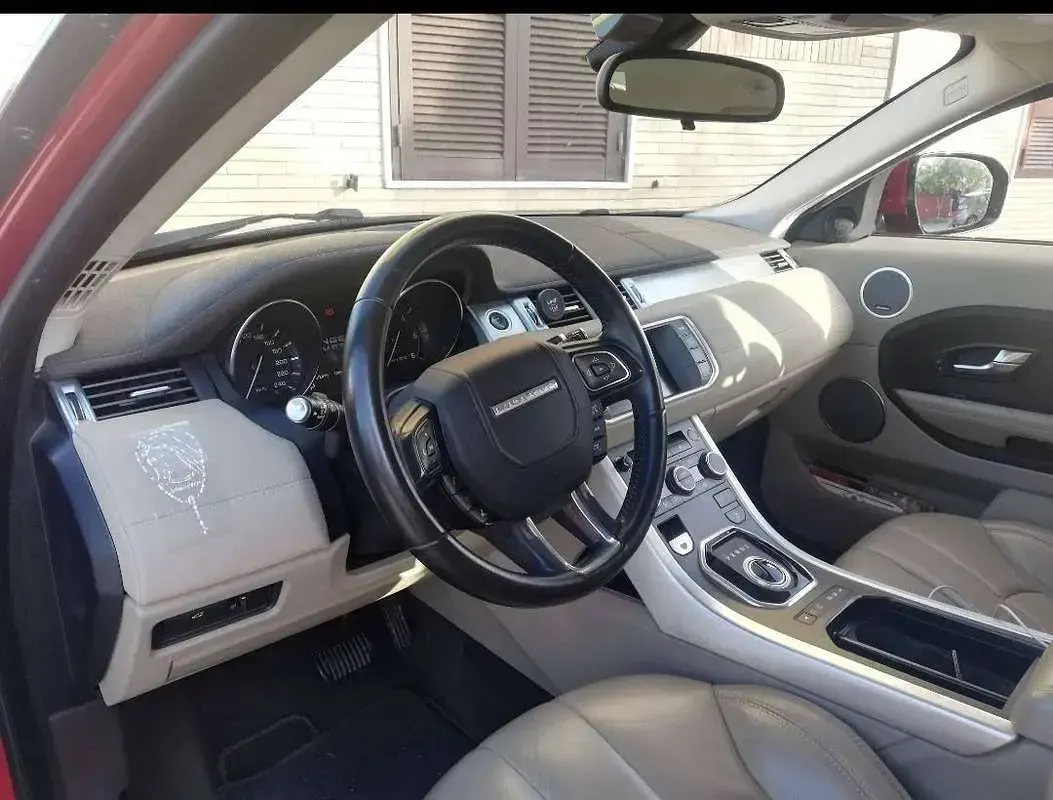 Usata Land Rover Range Rover evoque Pure 150 CV (110 kW) 2013 Rosso SUV