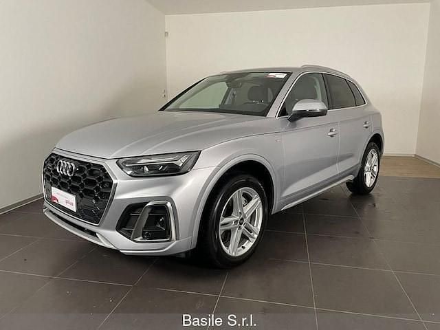 Argento Usata 2023 Audi Q5 S-Line SUV | 49.900 € (Cara) - Immagine 1/4