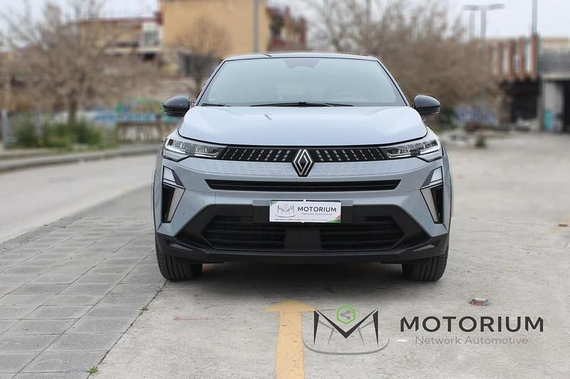 Usata Renault Captur Techno 145 CV (106 kW) 2024 Grigio SUV