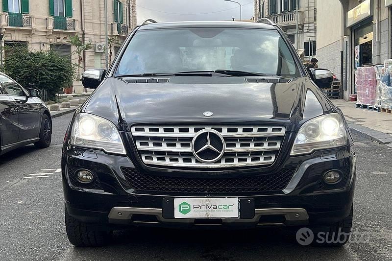 Usata Mercedes ML320 224 CV (164 kW) 2009 Nero SUV