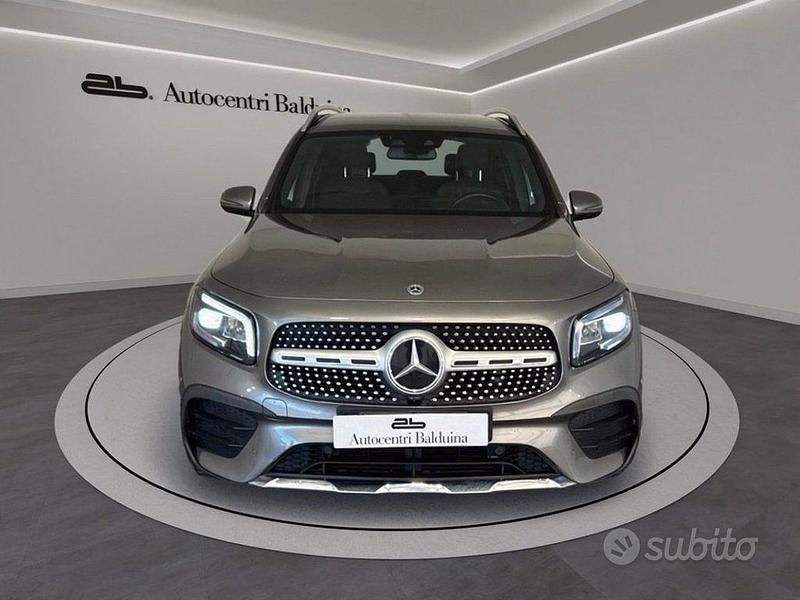 Usata Mercedes GLB200 Premium 150 CV (110 kW) 2023 Grigio SUV