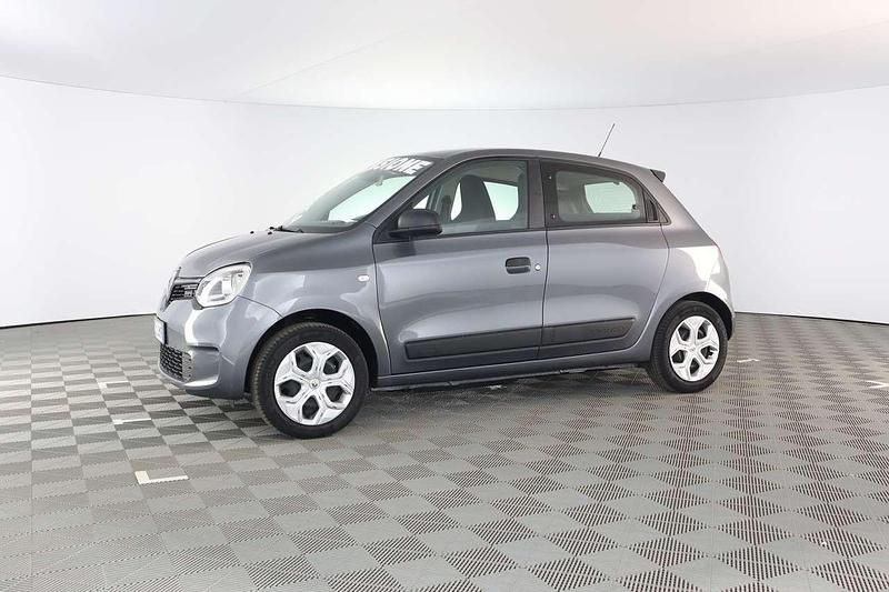 Usata Renault Twingo 30 kW (42 CV) 2022 Grigio scuro Utilitaria